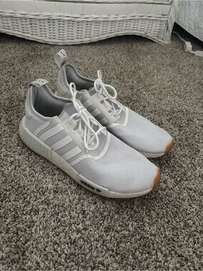 adidas Men’s White Sneakers size 10.5